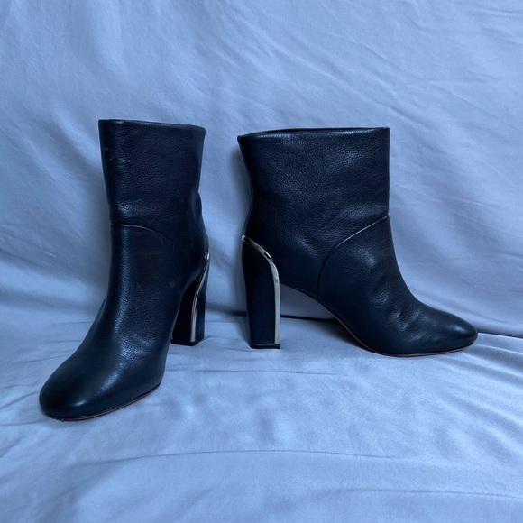 DVF Black and Gold Heeled Boots - Picture 2 of 4